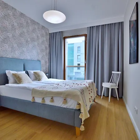 Jasny 3city W Gdansku Z Parkingiem By Renters Appartement Gdańsk